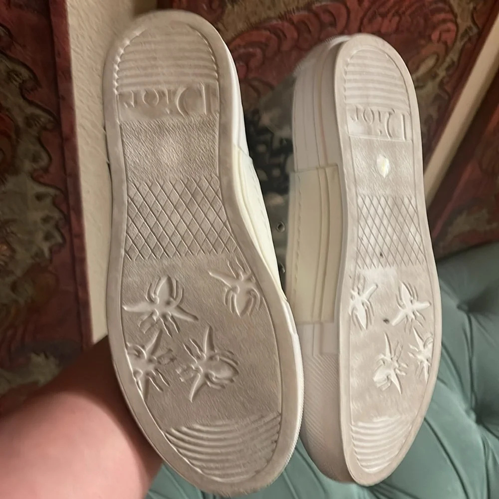 High tops - Picture 3 of 3